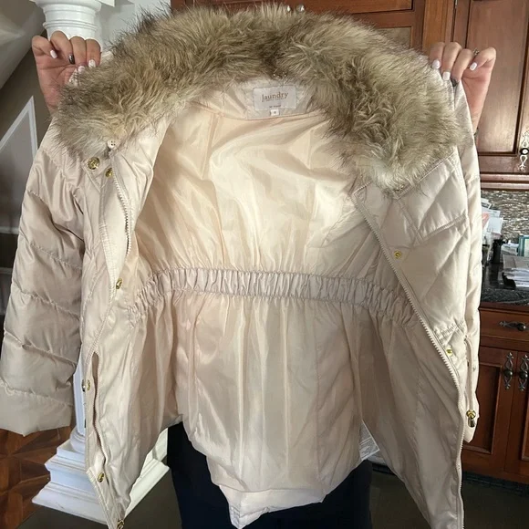 Fur jacket - Picture 2 of 3